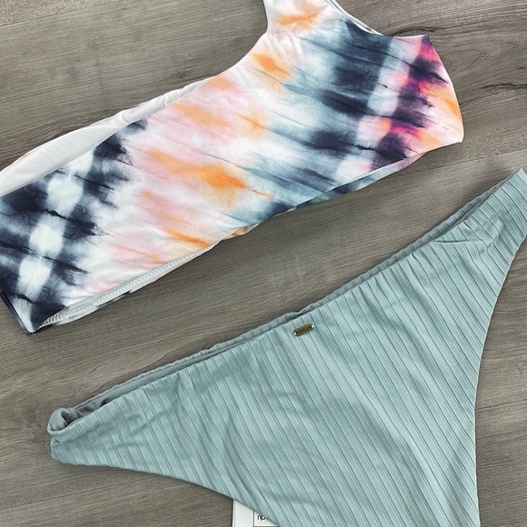 ☀️RIP CURL☀️ SURF TRIP ONE SHOULDER CROP PREMIUM SURF CHEEKY PANT BIKINI SET - Picture 12 of 13